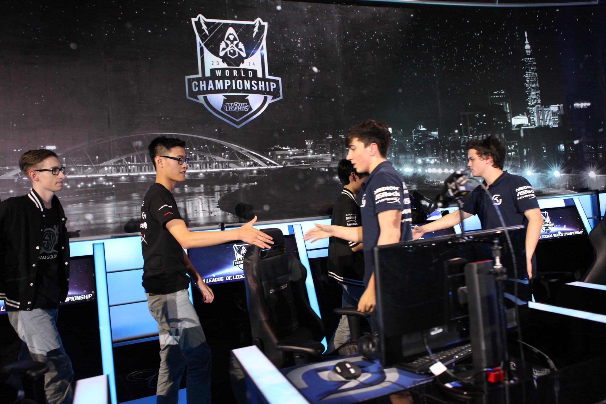 AL战队经理争议言论引热议，嘲讽BLG与滔搏遭电竞圈批评-乐鱼电竞